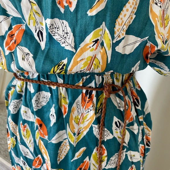 NWOT One sleeve dress with belt- size small - Picture 3 of 5